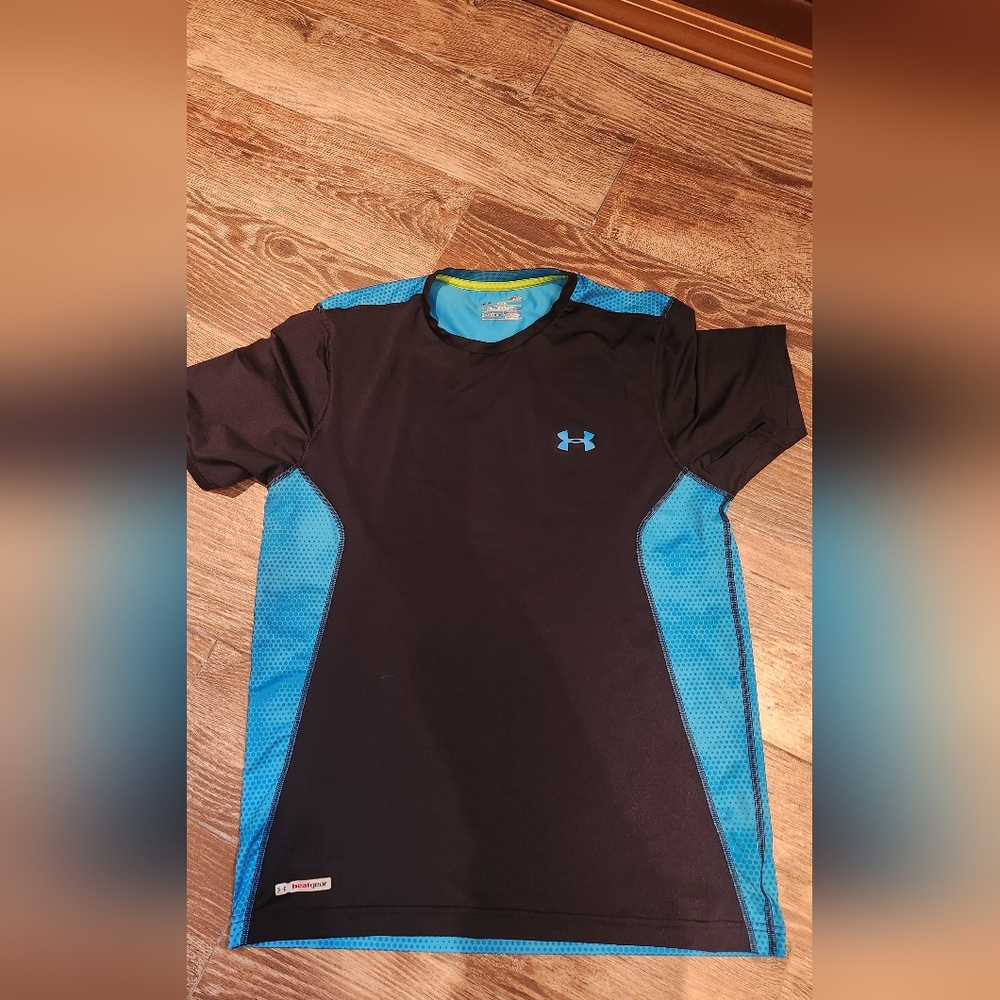 Mens Underarmour heat gear size L